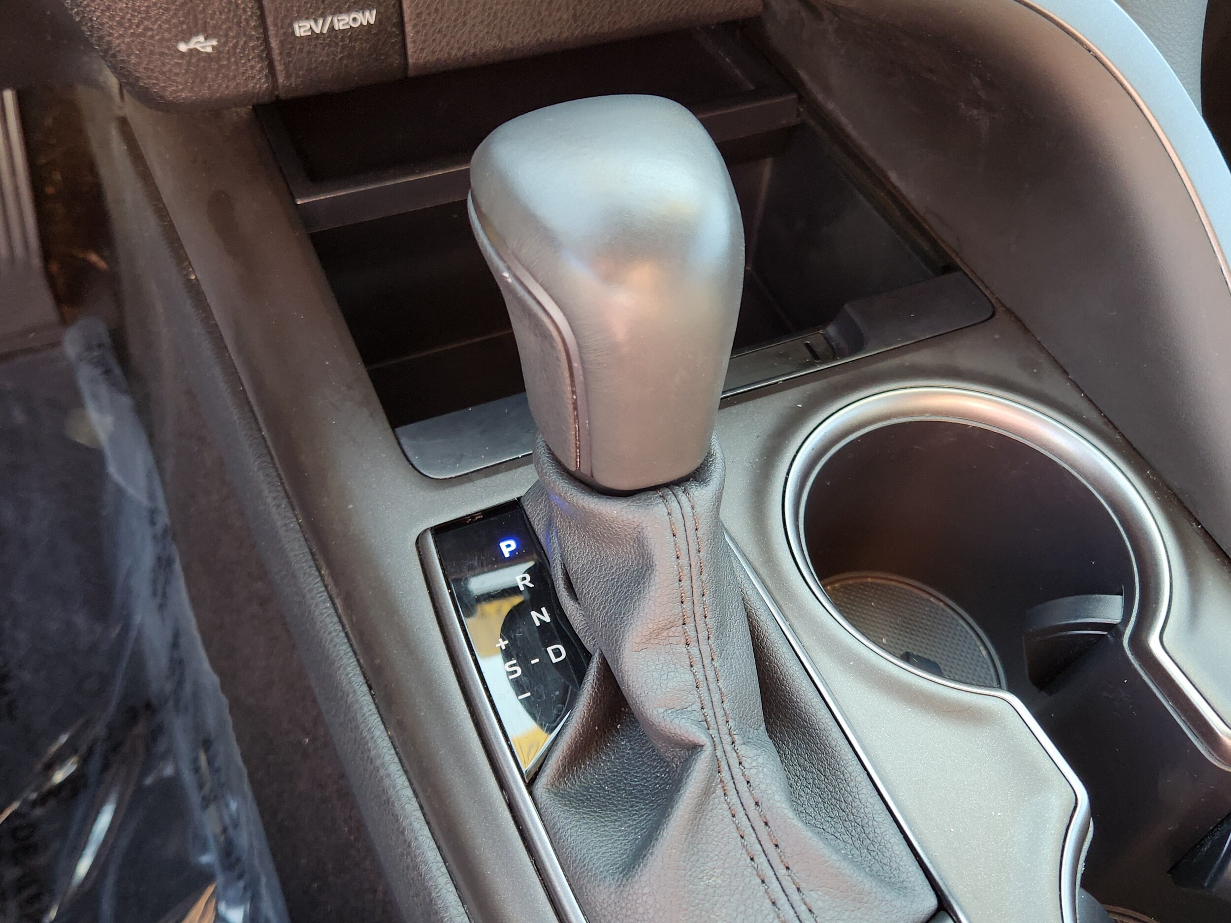 2024 Toyota Camry SE - Photo 22