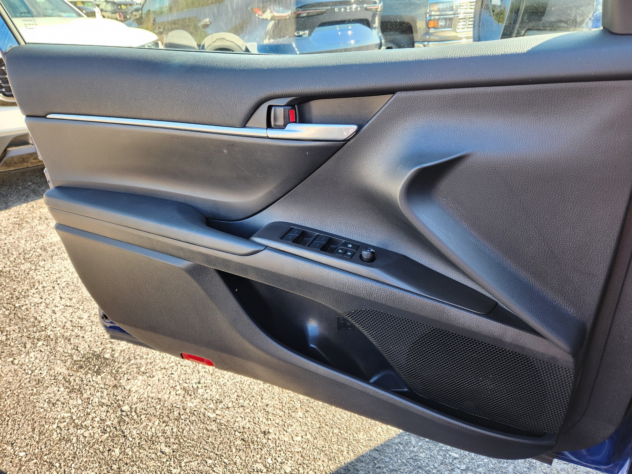 2024 Toyota Camry SE - Photo 24