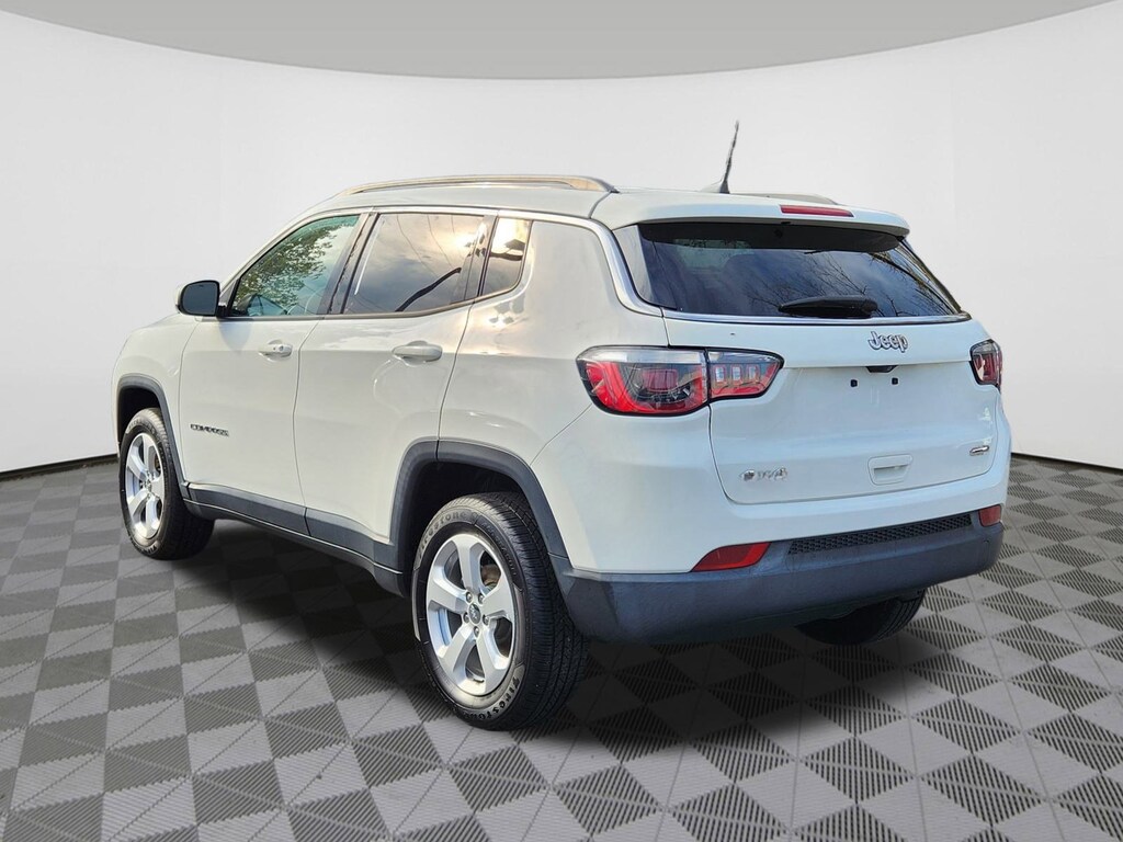 Used 2019 Jeep Compass Latitude SUV