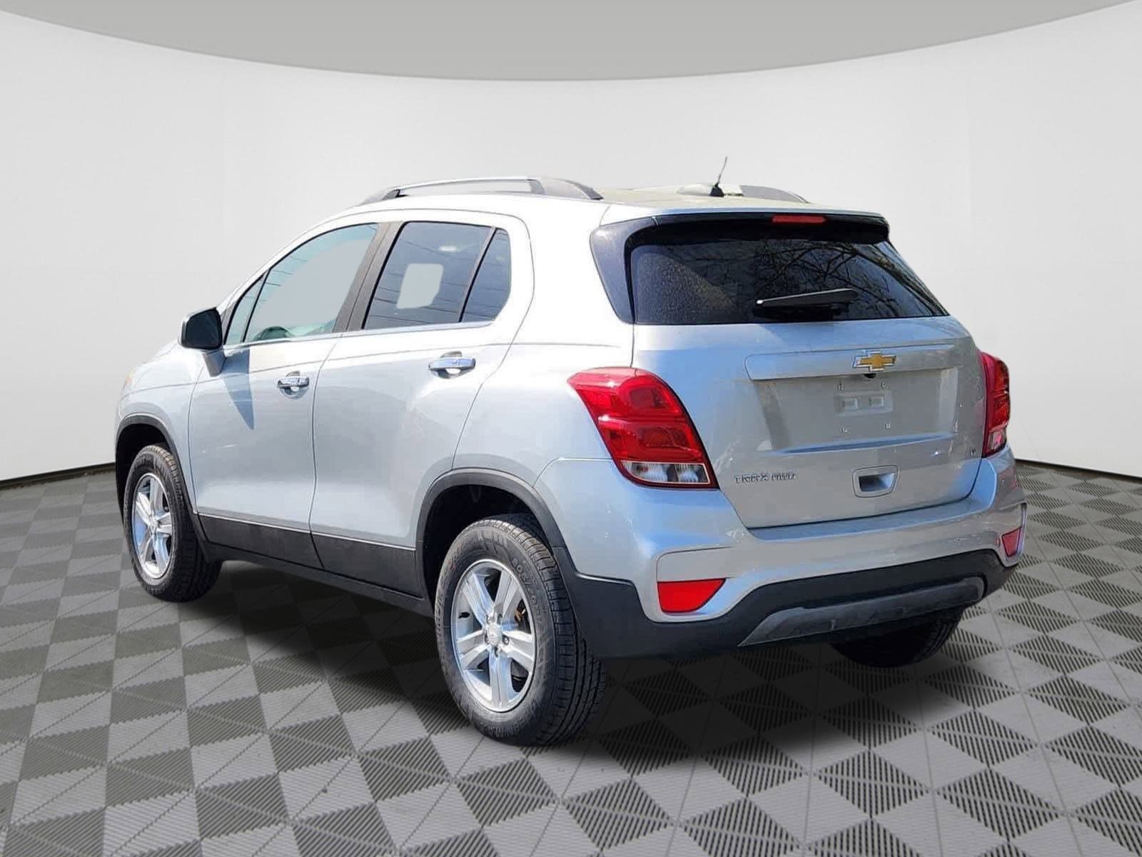 2018 Chevrolet Trax LT photo 3