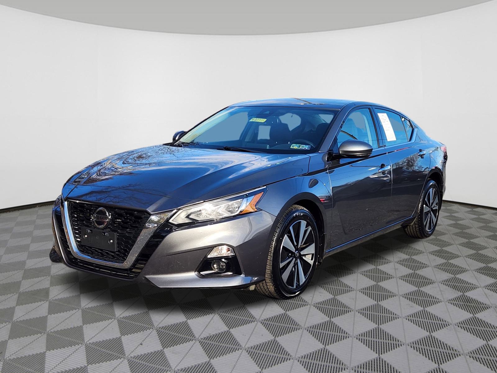 2019 Nissan Altima 2.5 SV photo 2