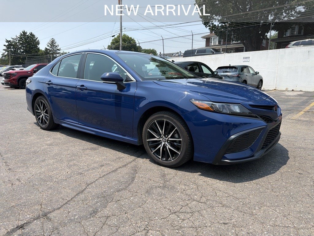 Used 2024 Toyota Camry SE Sedan