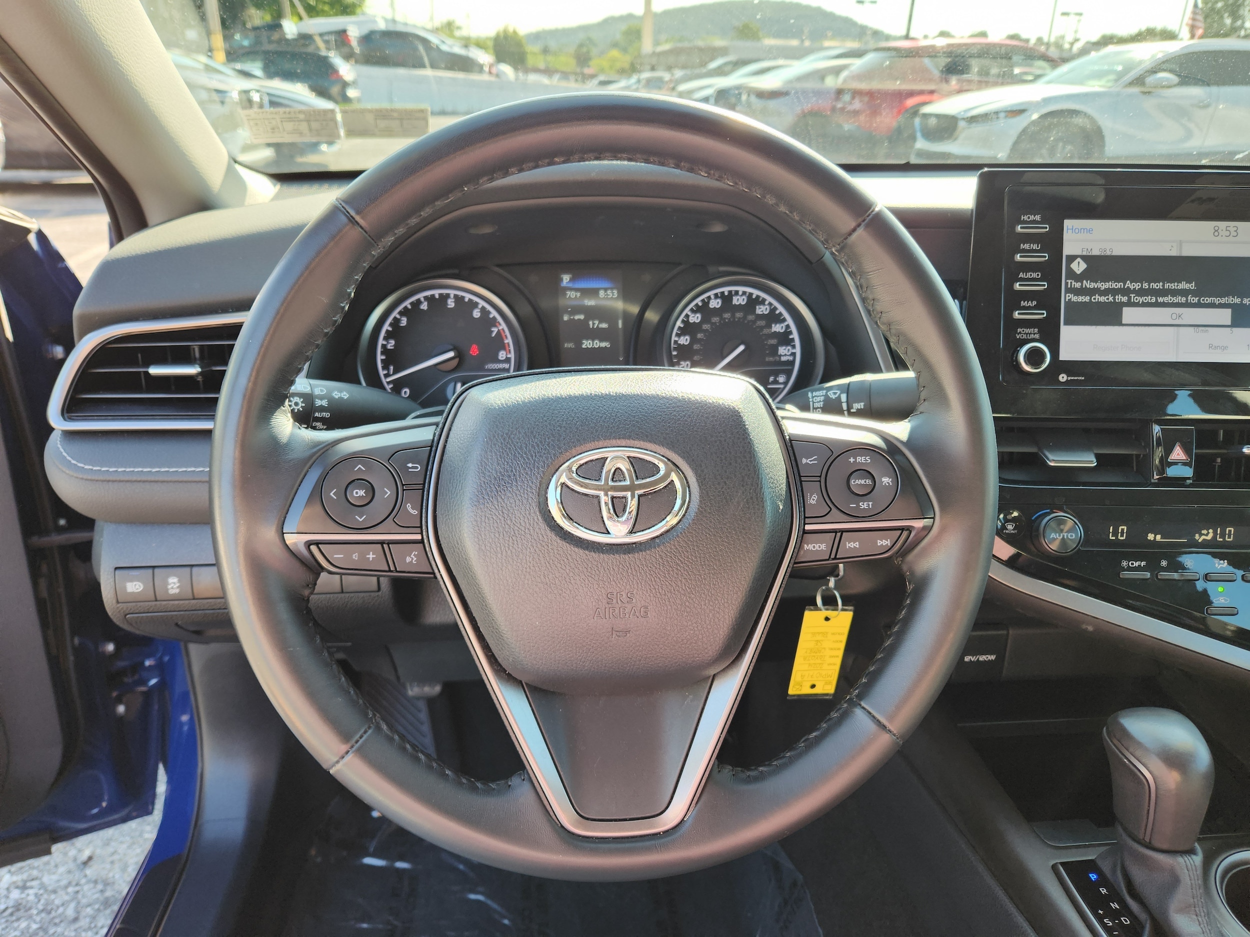 2024 Toyota Camry SE - Photo 18