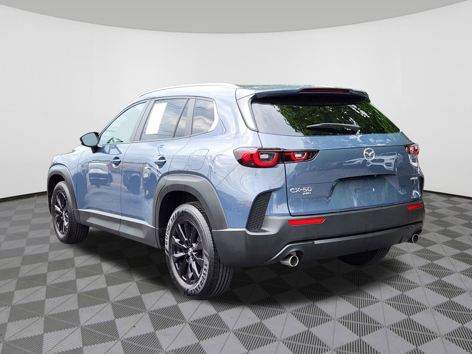 2024 Mazda CX-50 2.5 S Preferred photo 3