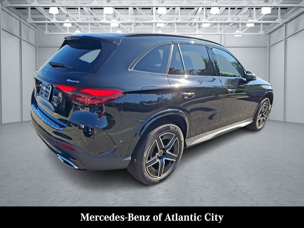 New 2027 Mercedes-Benz GLC 300 4MATIC SUV