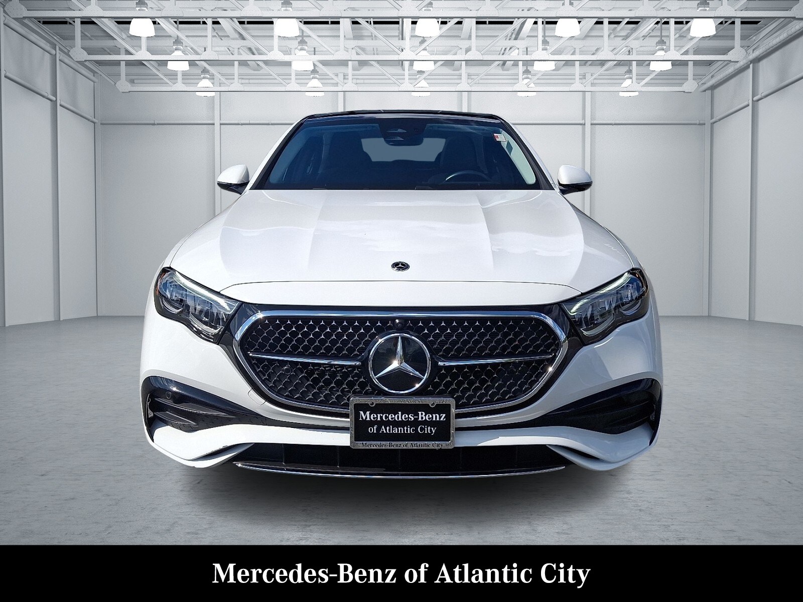 2025 Mercedes Benz E 350 Sedan photo 2