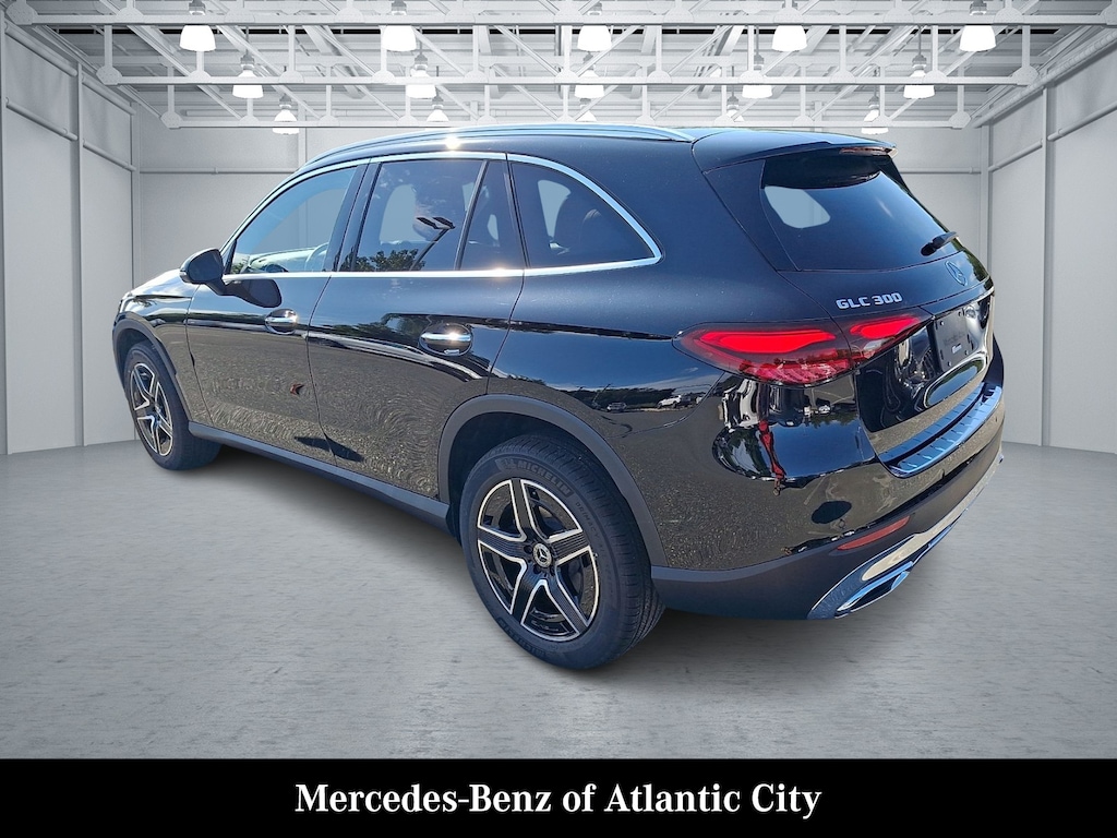 New 2027 Mercedes-Benz GLC 300 4MATIC SUV