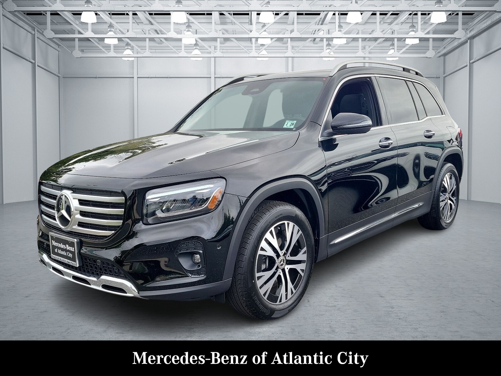 2024 Mercedes Benz GLB 250 4MATIC photo 3