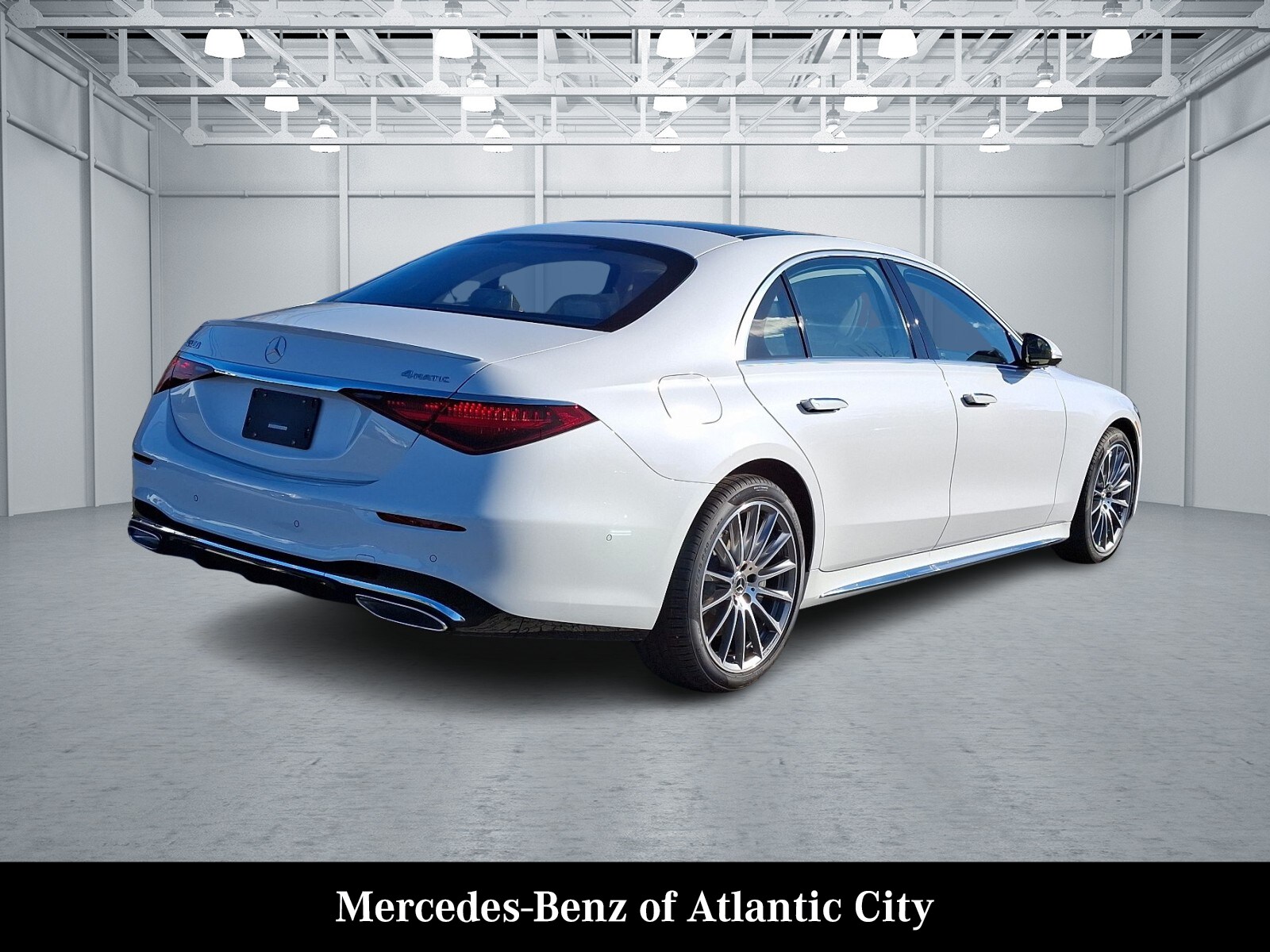 2025 Mercedes Benz S 580 4MATIC photo 4