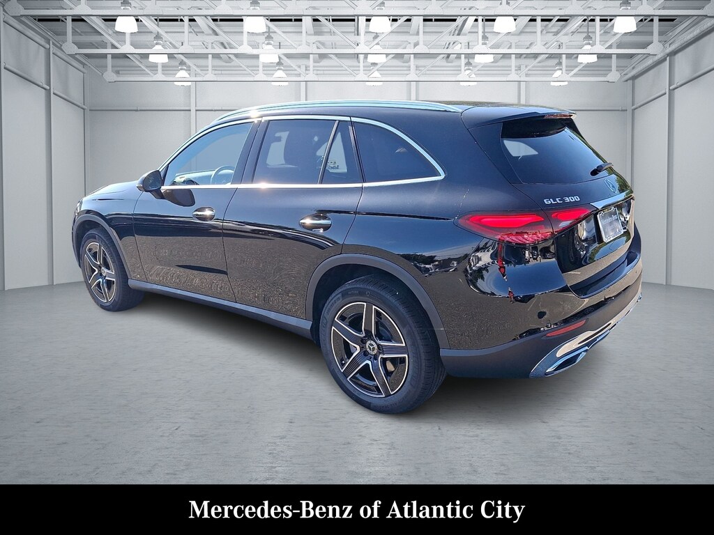 New 2027 Mercedes-Benz GLC 300 4MATIC SUV