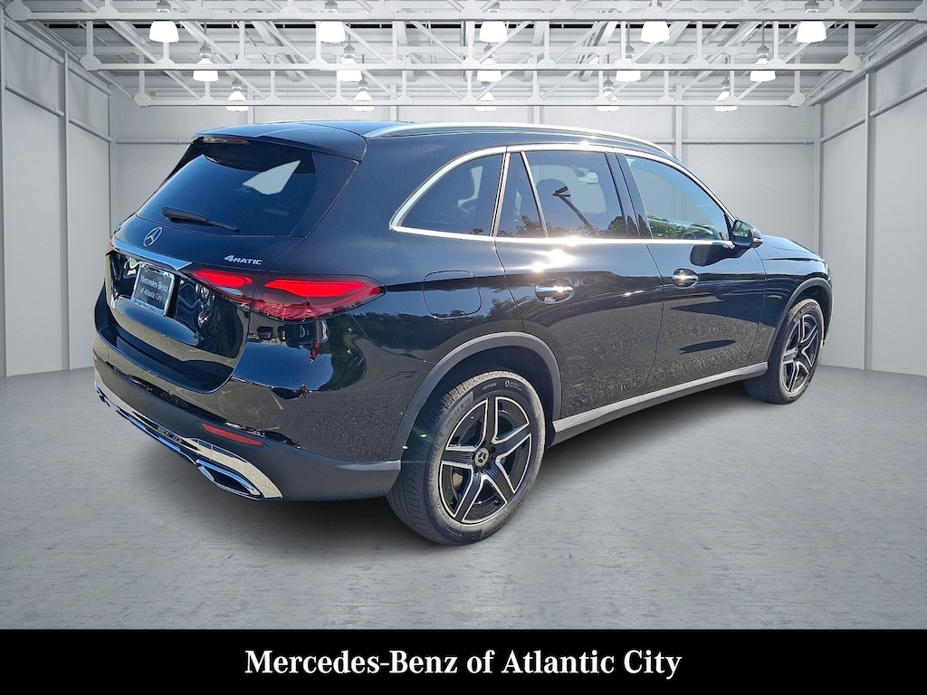 New 2027 Mercedes-Benz GLC 300 4MATIC SUV