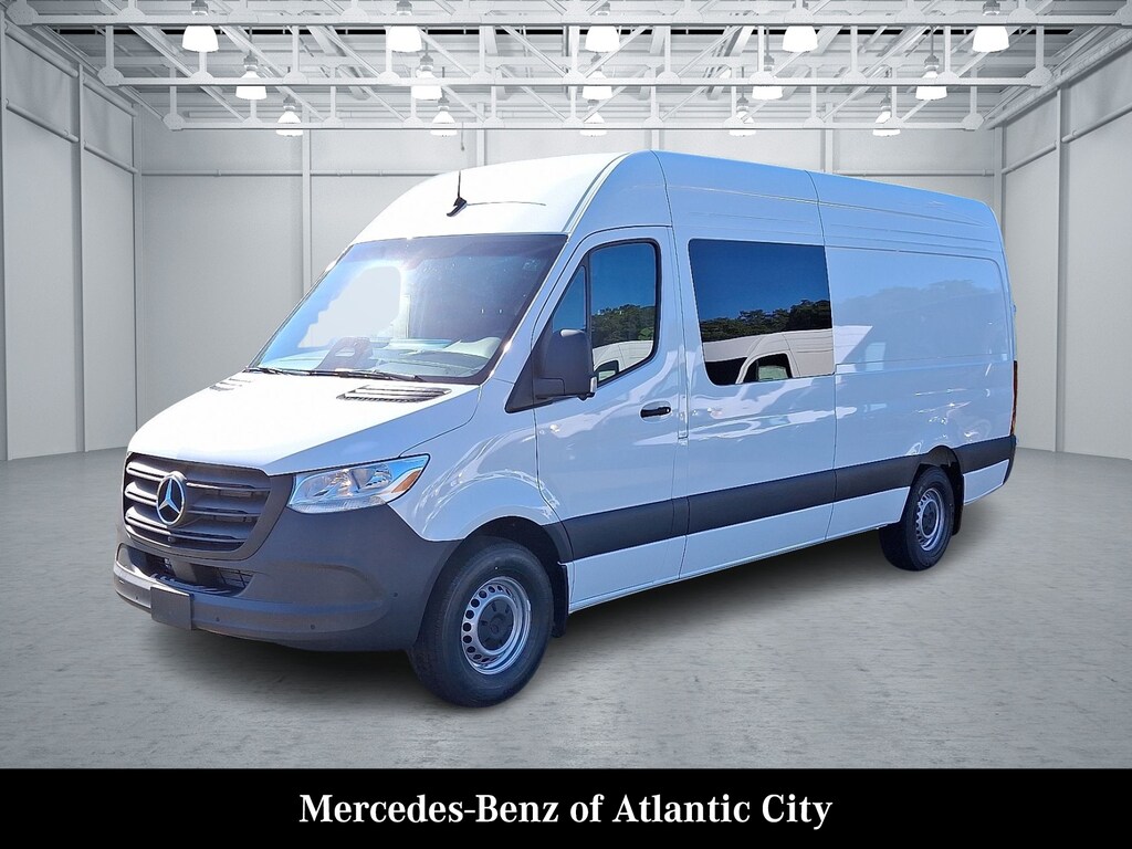 New 2025 Mercedes-Benz Sprinter 2500 High Roof 4-Cyl Diesel Van Crew Van
