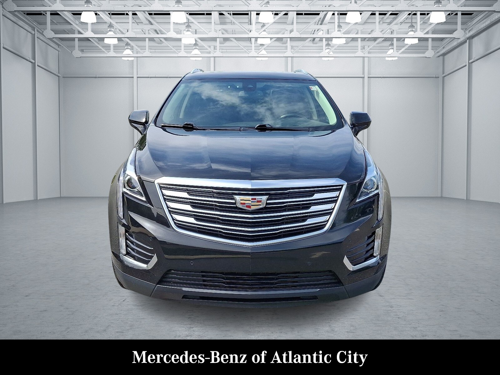 2019 Cadillac XT5 Luxury photo 2