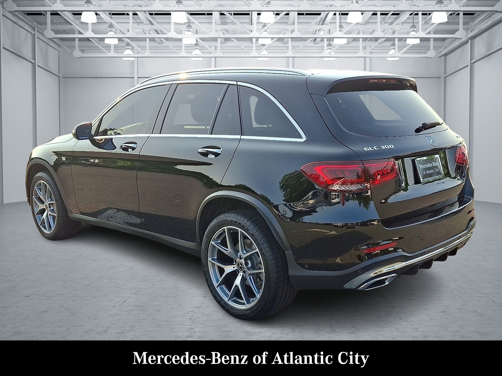 2022 Mercedes Benz GLC 300 4MATIC photo 4