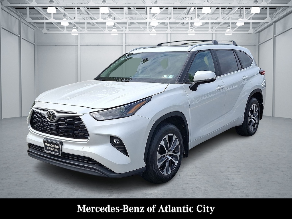 Used 2023 Toyota Highlander XLE SUV