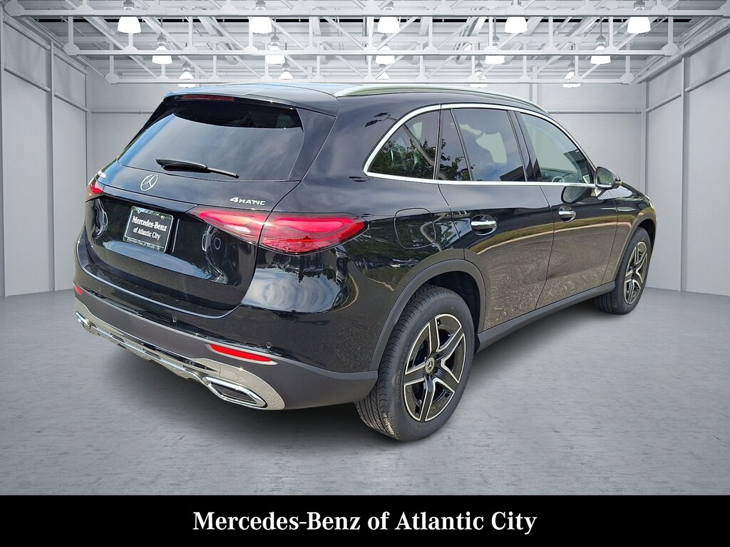 New 2027 Mercedes-Benz GLC 300 4MATIC SUV