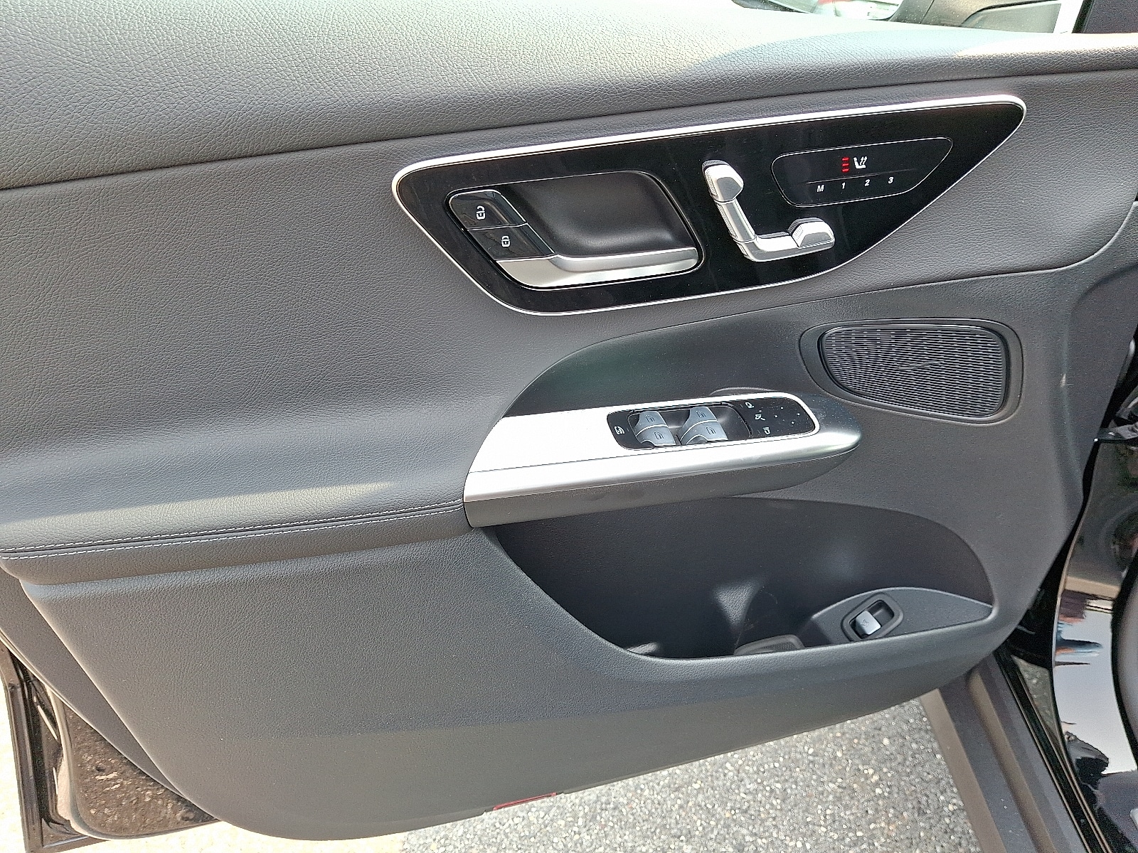 2025 Mercedes-Benz GLC Base - Photo 12