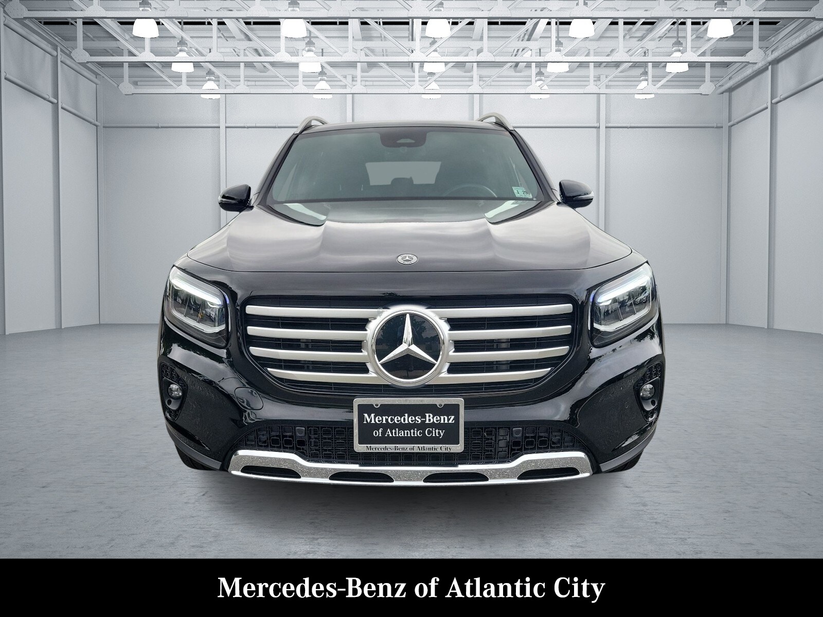 2024 Mercedes Benz GLB 250 4MATIC photo 2