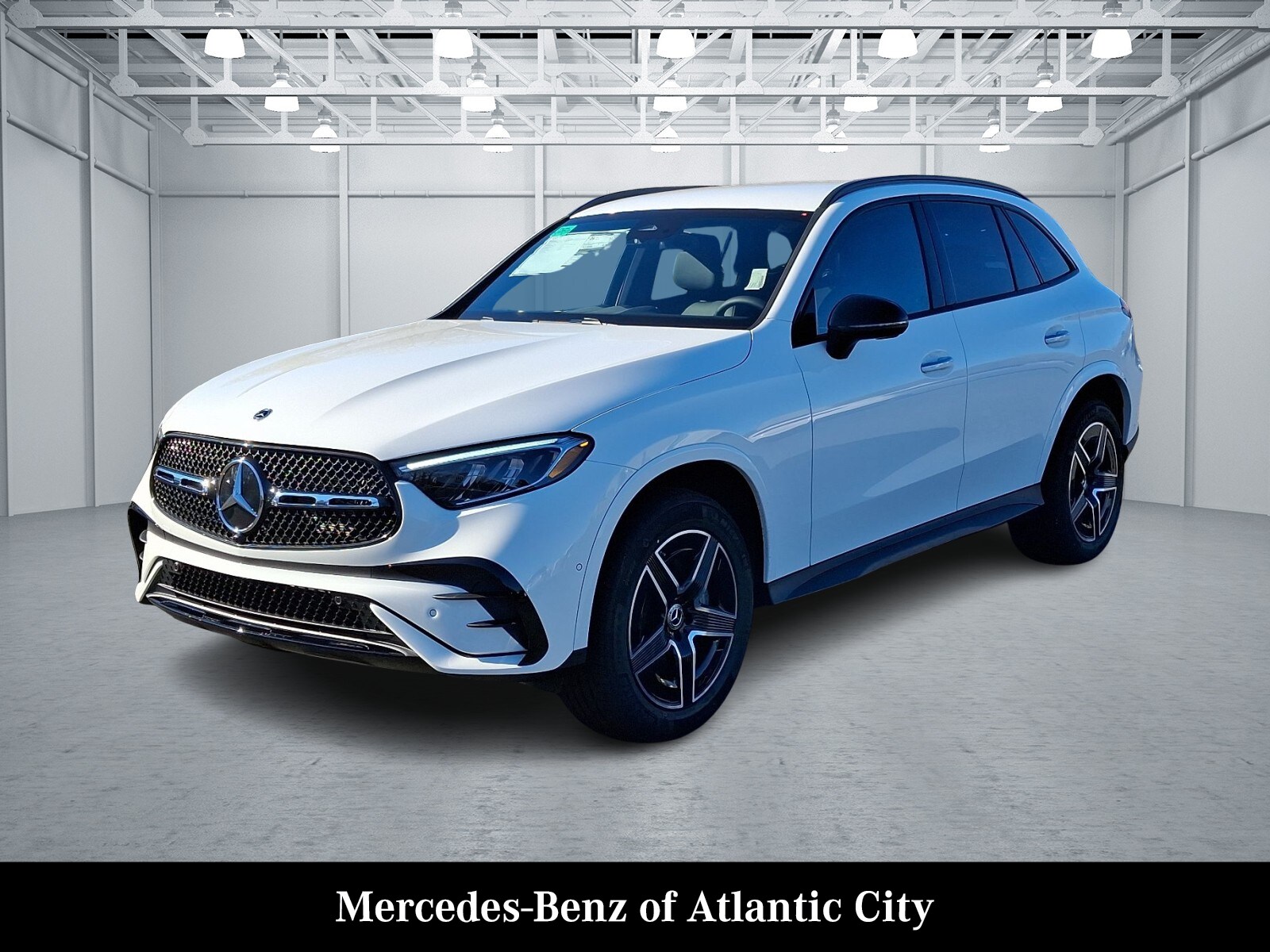 2025 Mercedes Benz GLC 300 4MATIC photo 2