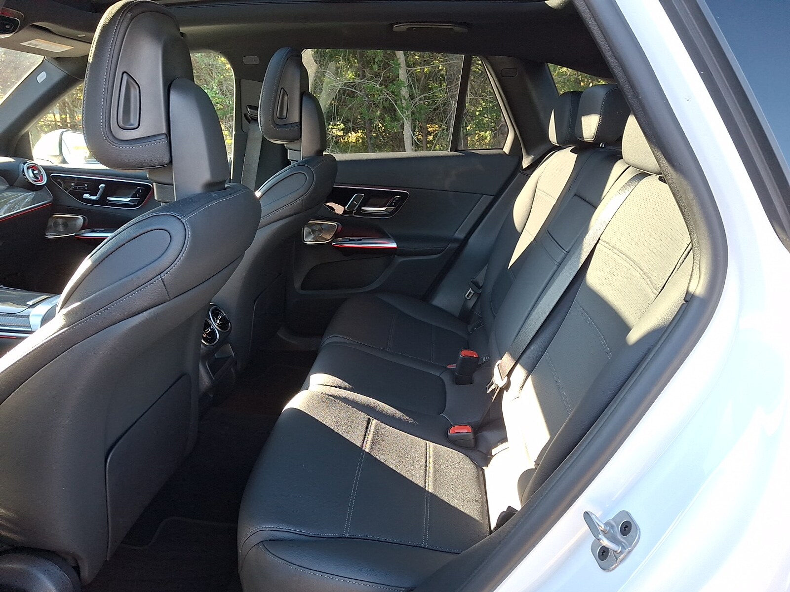 2025 Mercedes-Benz GLC Base - Photo 10