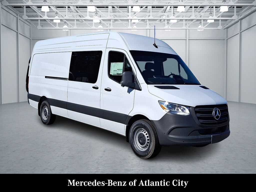 New 2025 Mercedes-Benz Sprinter 2500 High Roof 4-Cyl Diesel Van Crew Van