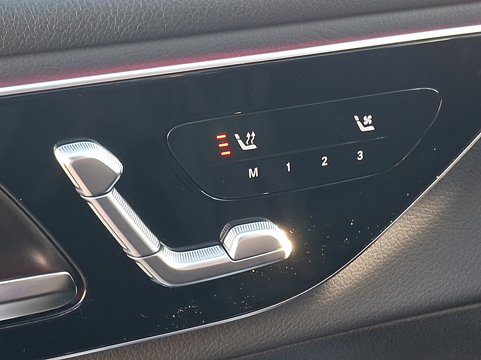 2025 Mercedes-Benz GLC Base - Photo 25