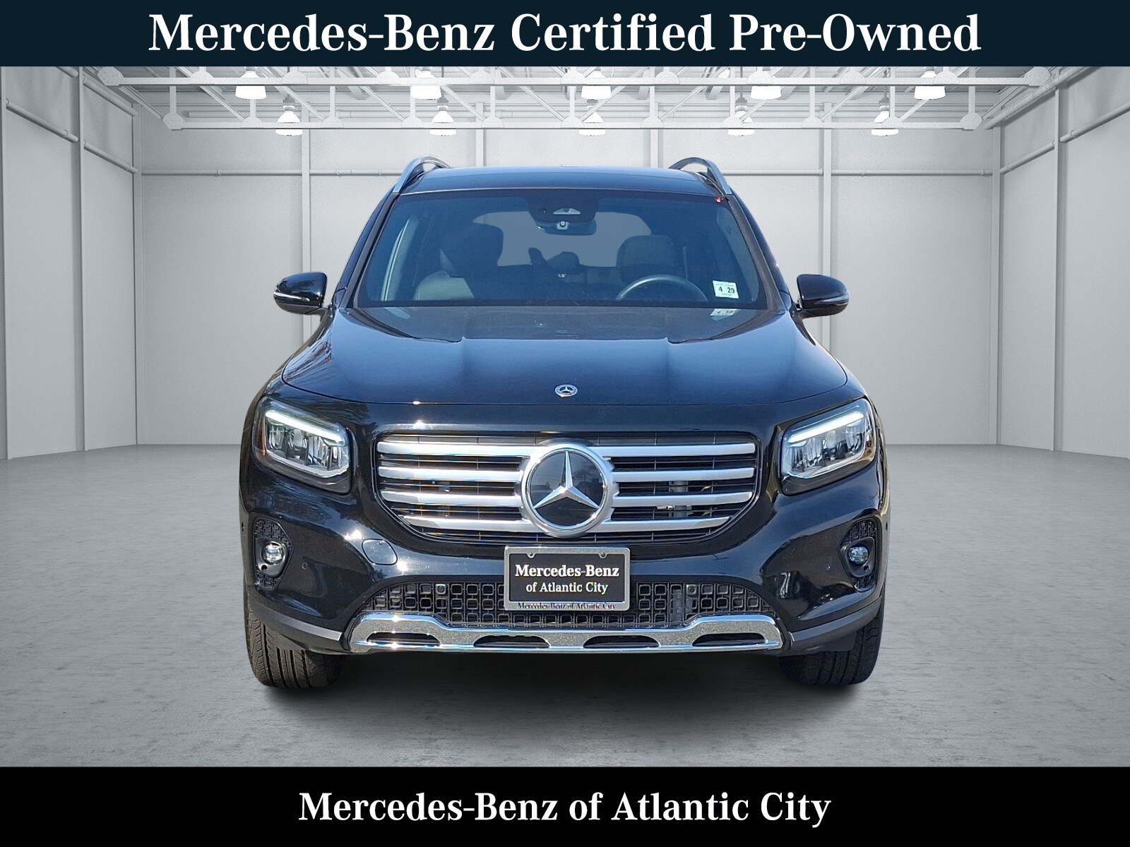 2024 Mercedes Benz GLB 250 photo 2