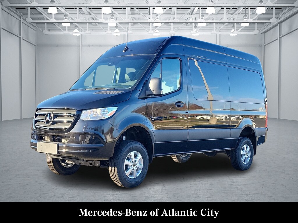 New 2024 Mercedes-Benz Sprinter 2500 Standard Roof 4-Cyl Diesel HO Van