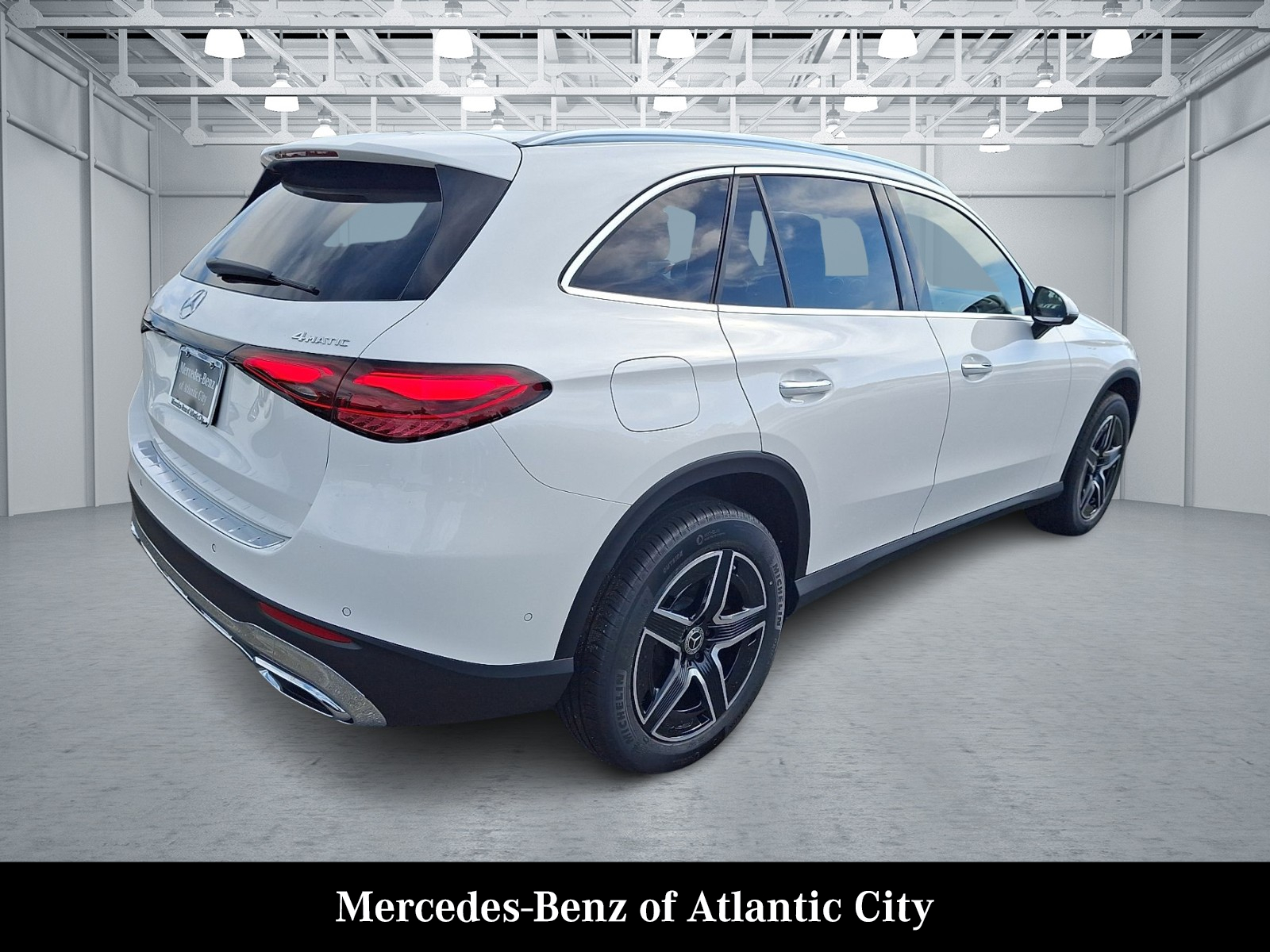 New 2027 Mercedes-Benz GLC 300 4MATIC SUV