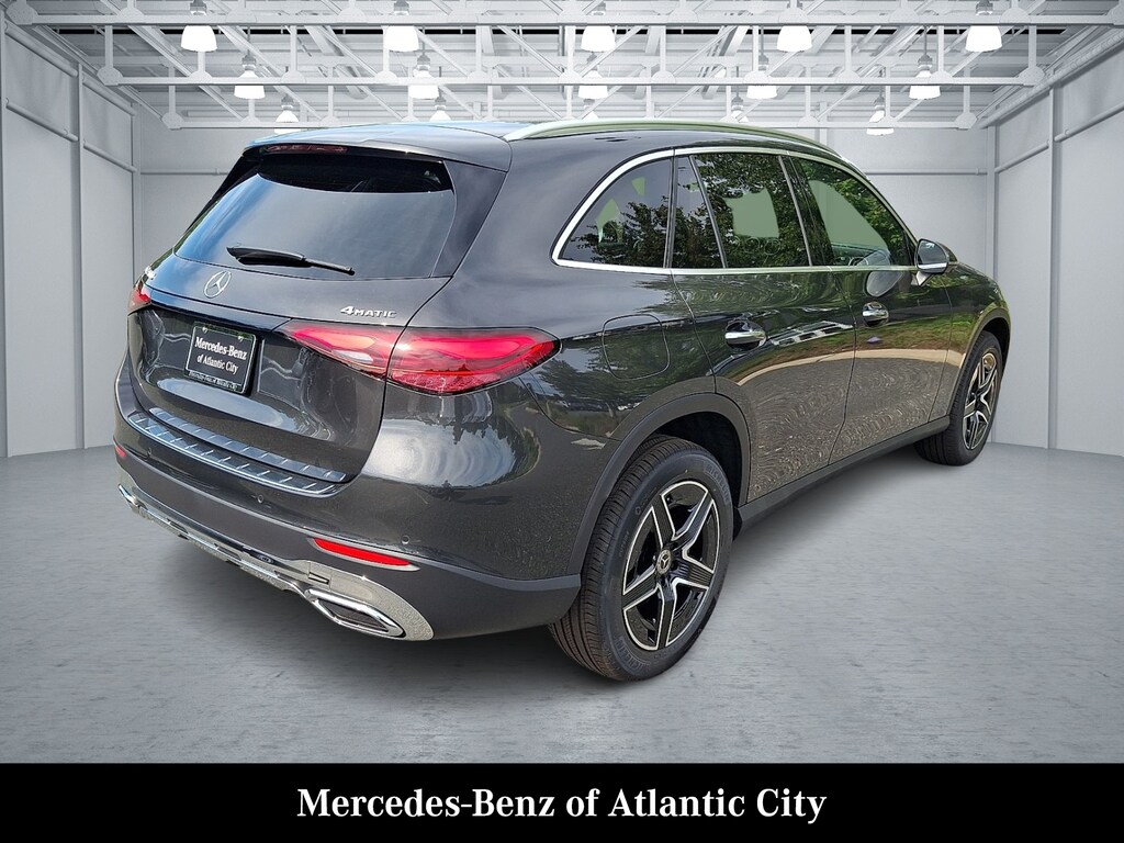 New 2027 Mercedes-Benz GLC 300 4MATIC SUV