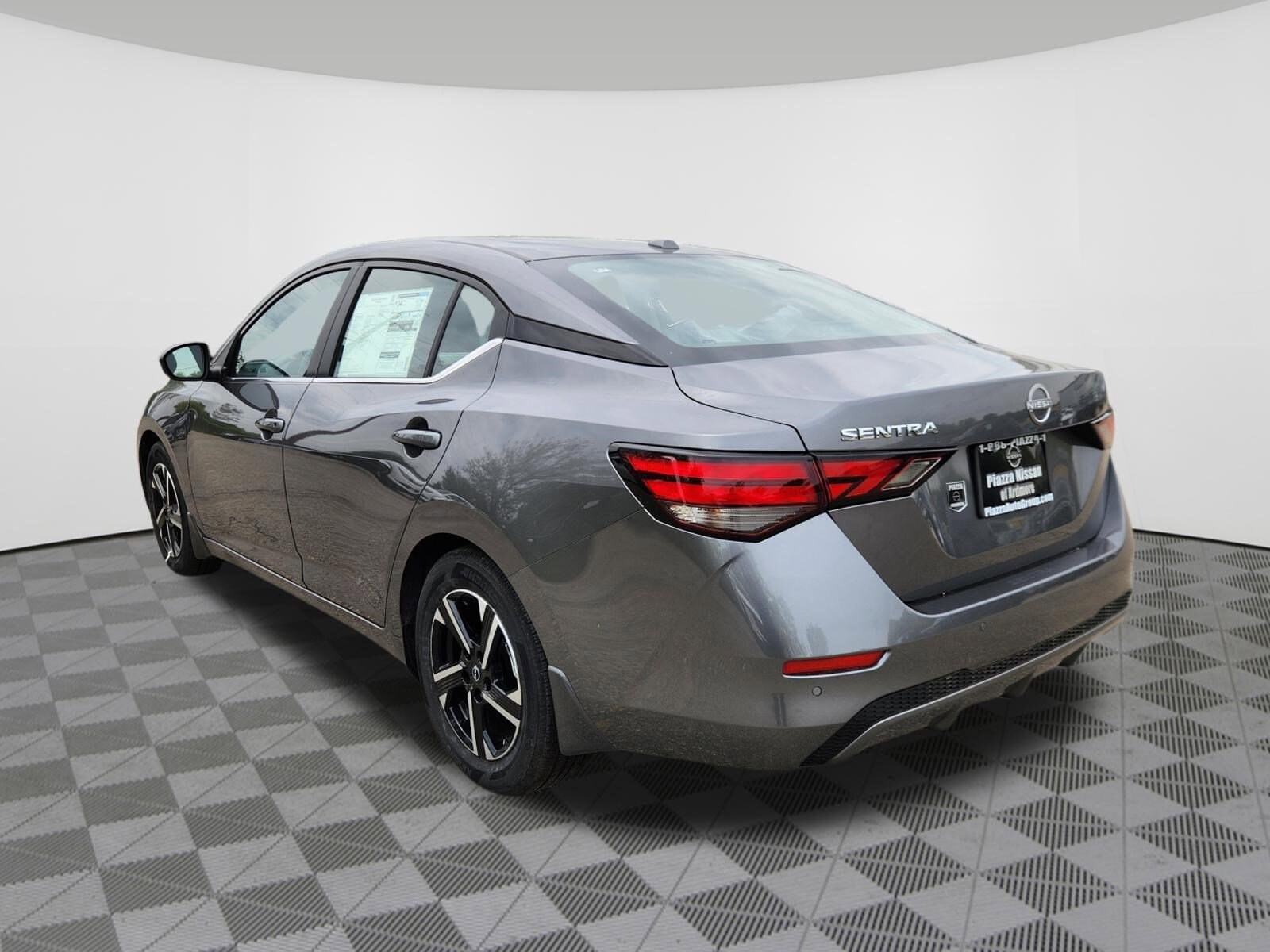 2025 Nissan Sentra SV - Photo 3