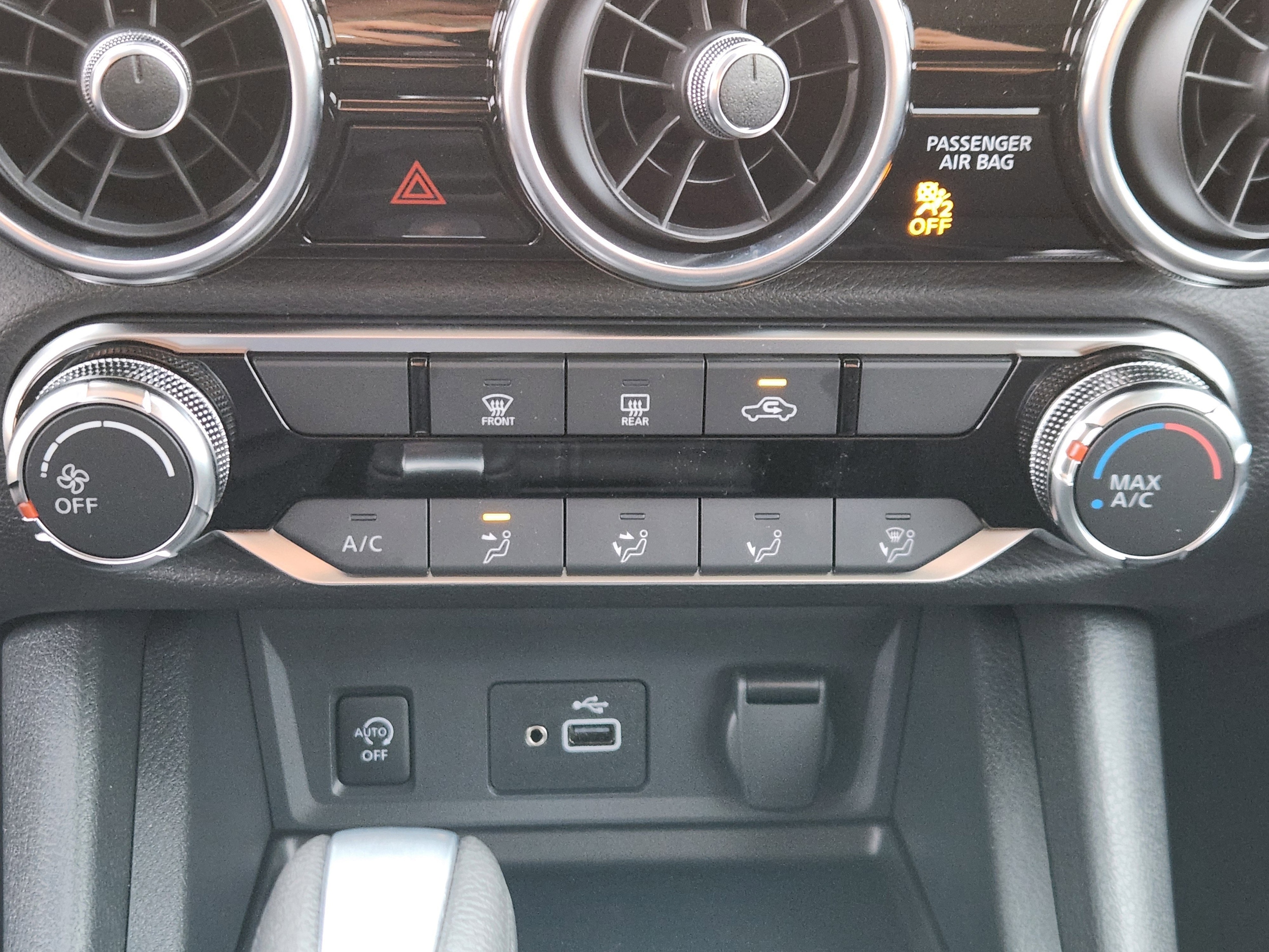 2025 Nissan Sentra S - Photo 12