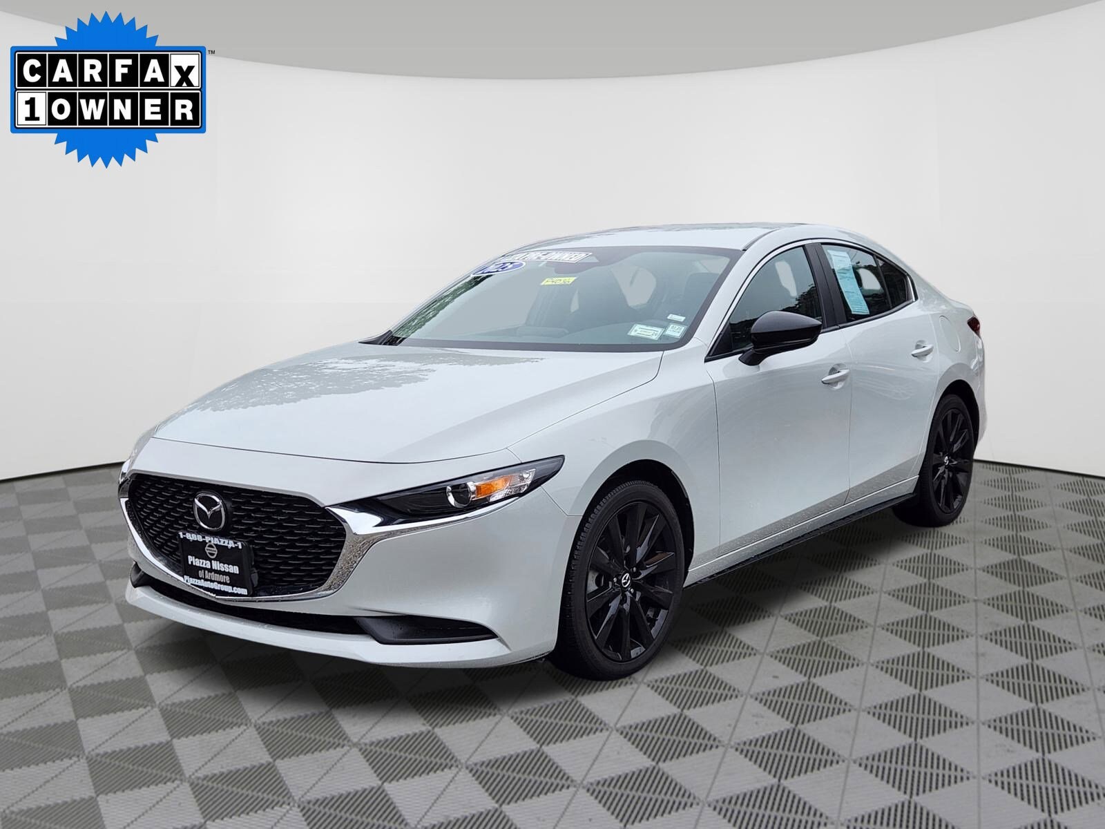 2025 Mazda Mazda3 Sedan 2.5 Select Sport photo 2