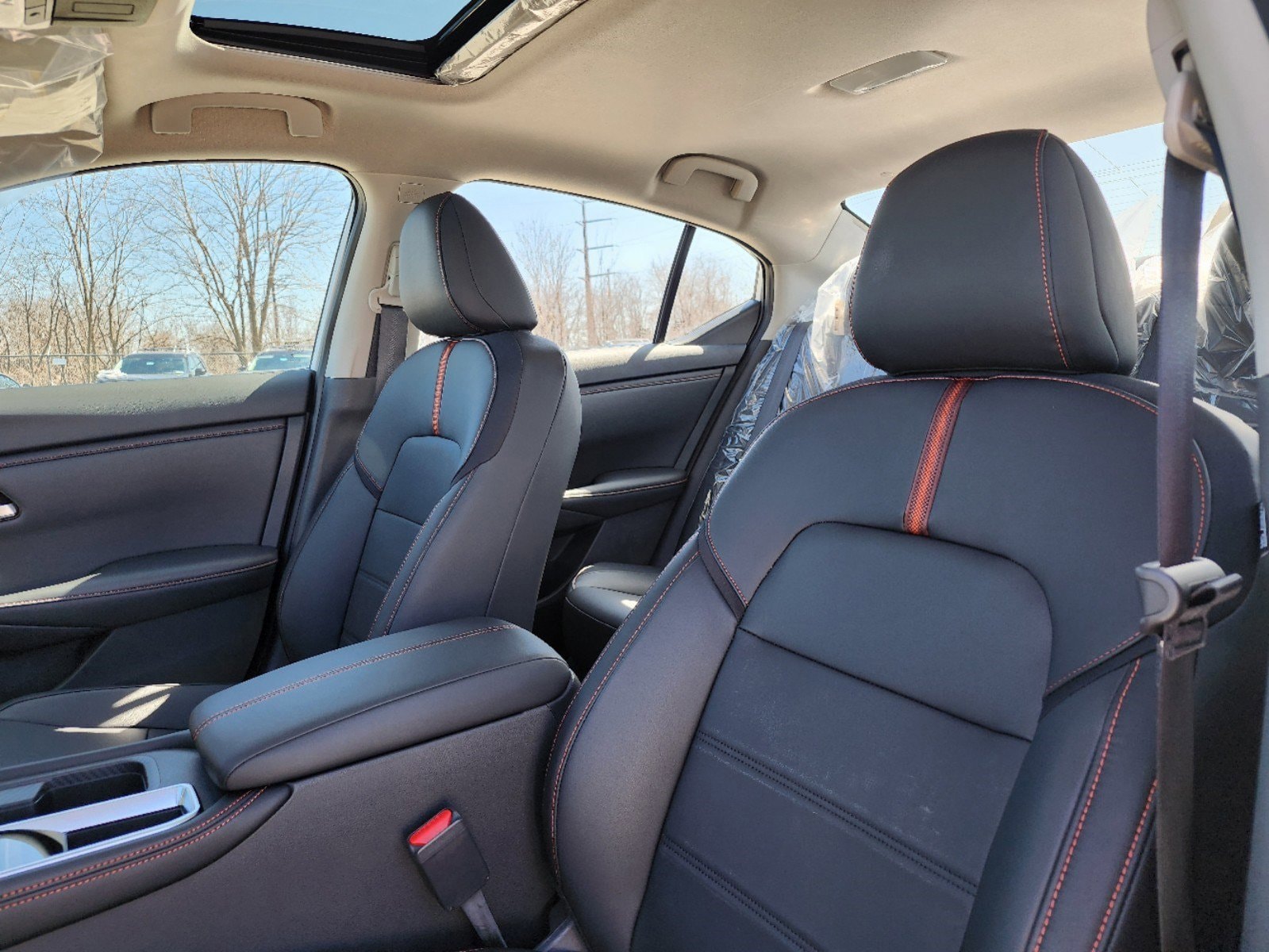 2025 Nissan Sentra SR - Photo 6