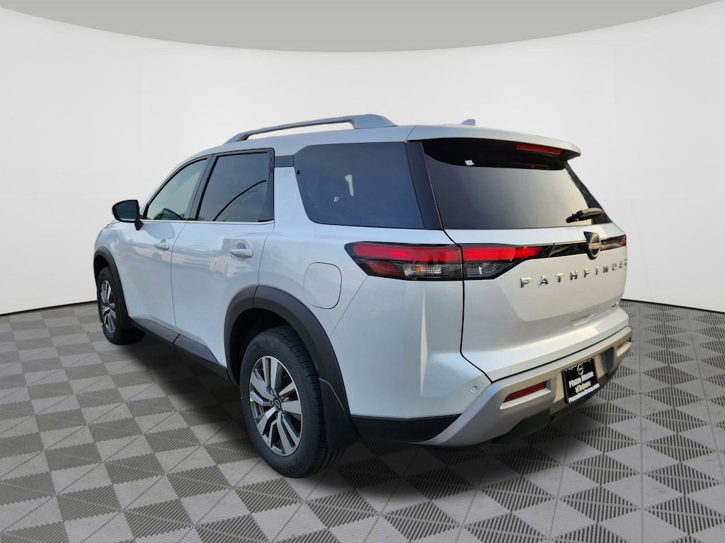New 2025 Nissan Pathfinder SL SUV