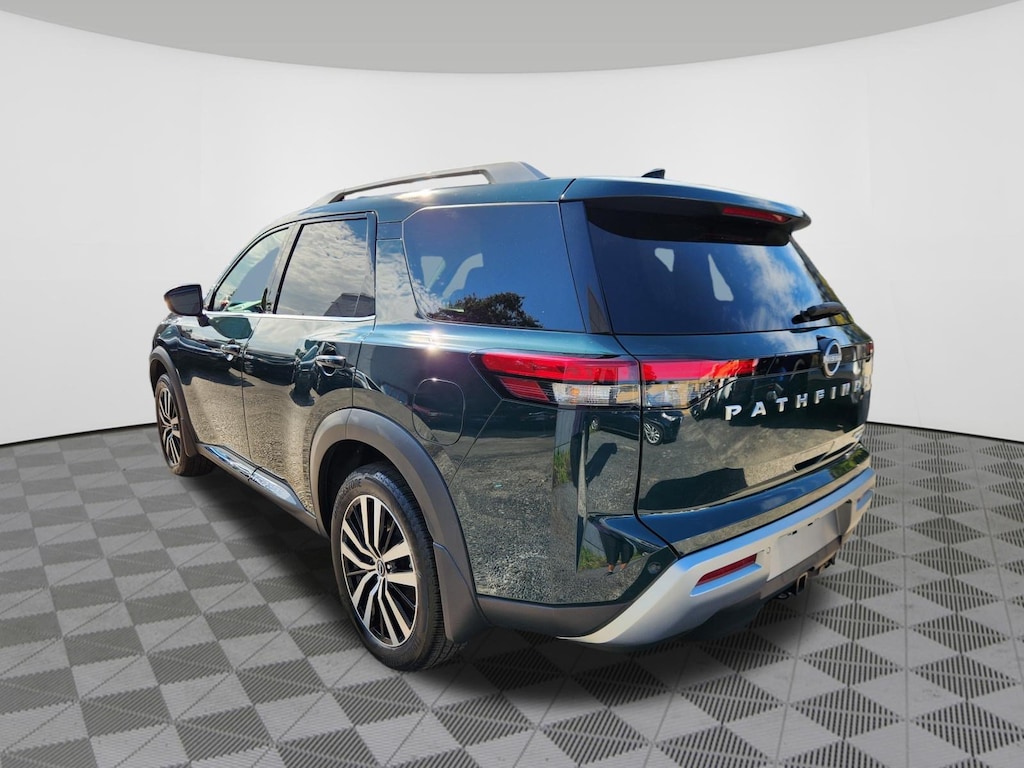 Certified 2025 Nissan Pathfinder Platinum SUV