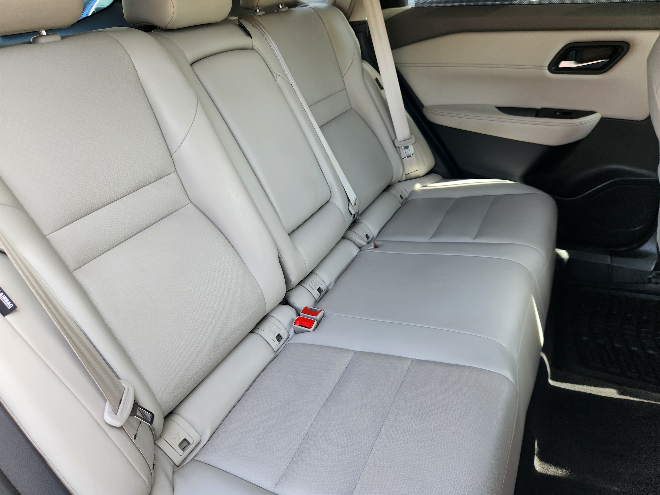 2022 Nissan Rogue SV - Photo 16