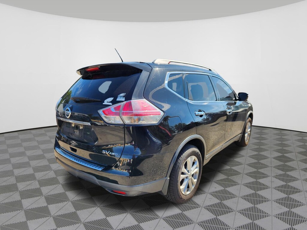 Used 2015 Nissan Rogue SV SUV