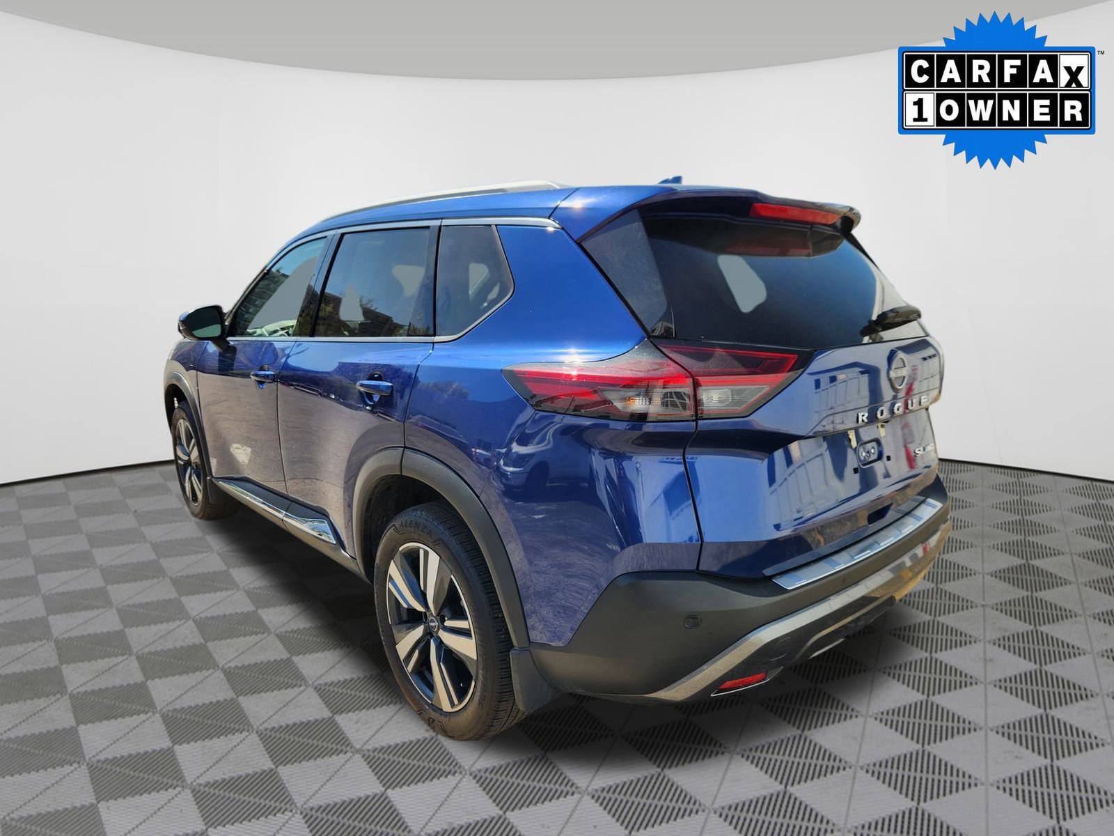2023 Nissan Rogue SL photo 3