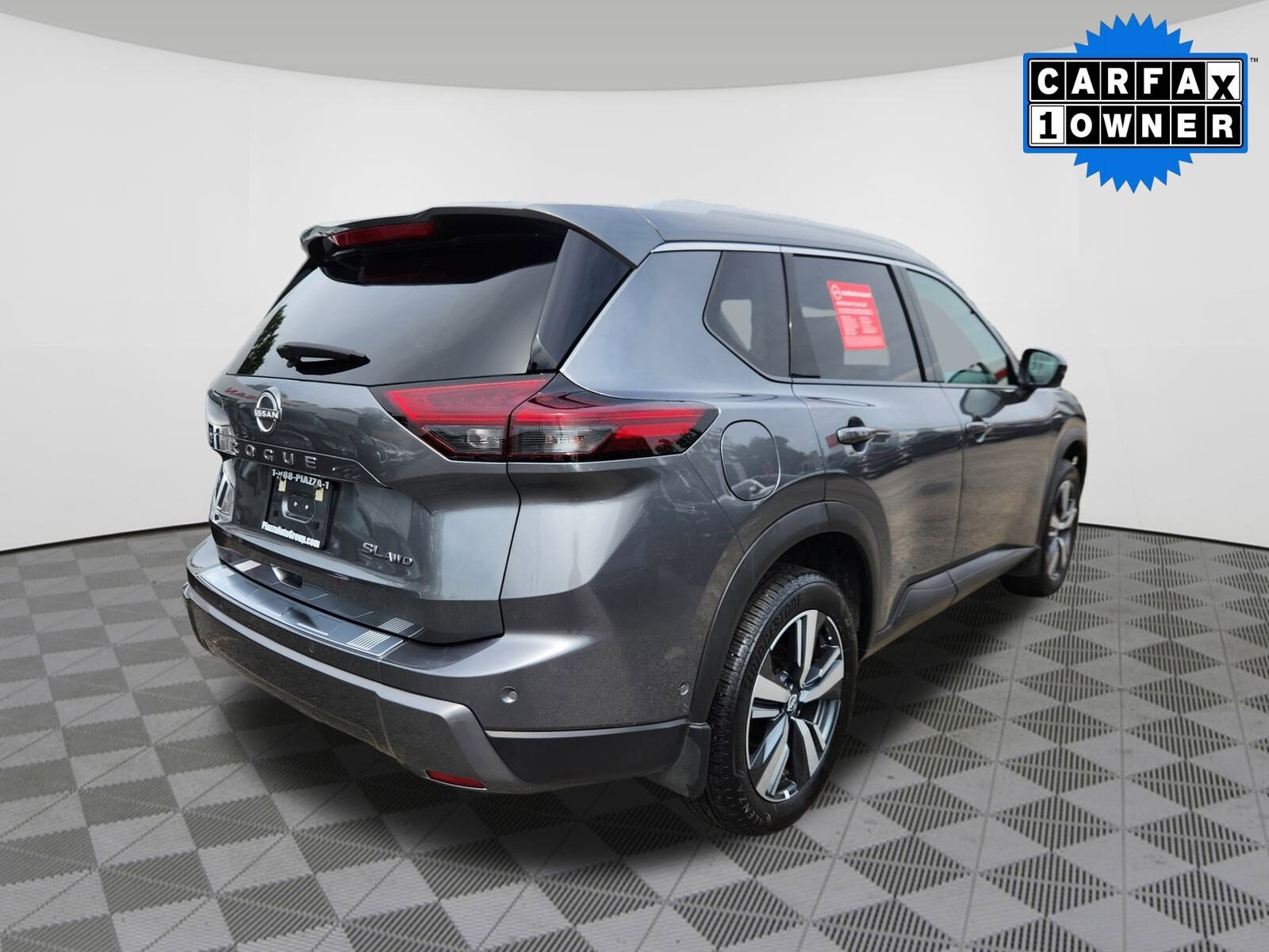 2024 Nissan Rogue SL photo 4