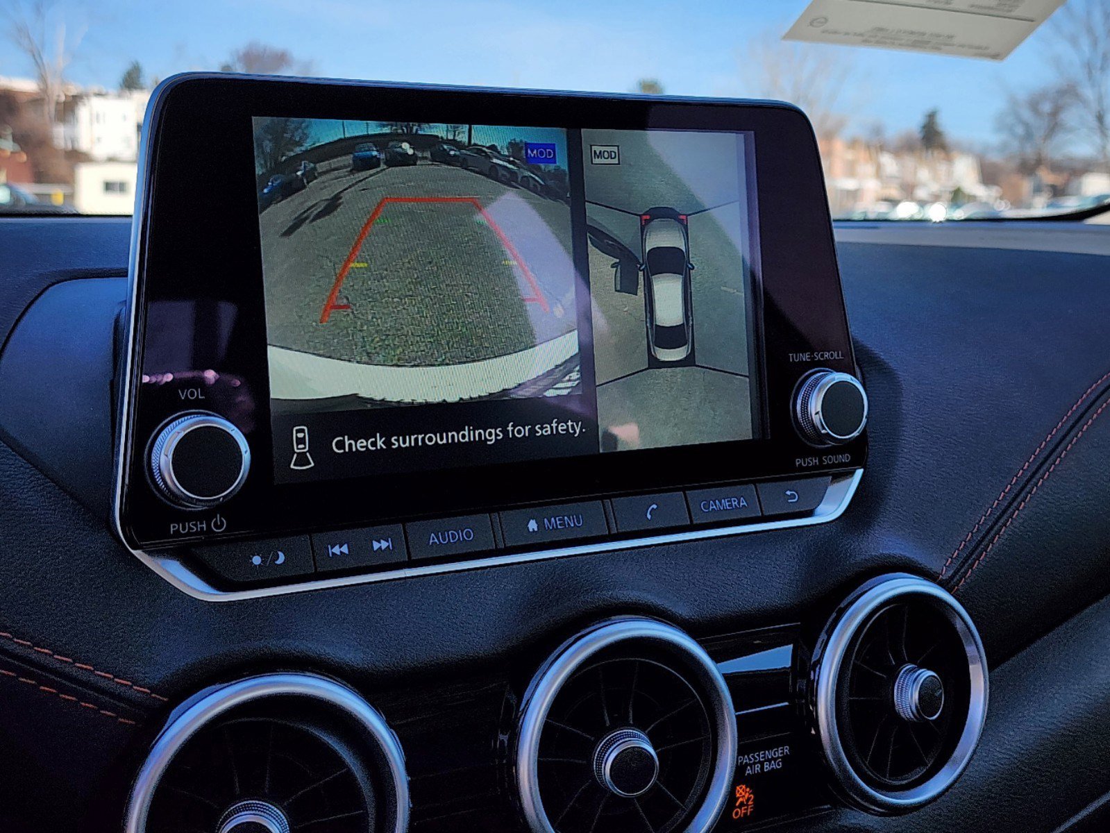 2025 Nissan Sentra SR - Photo 8