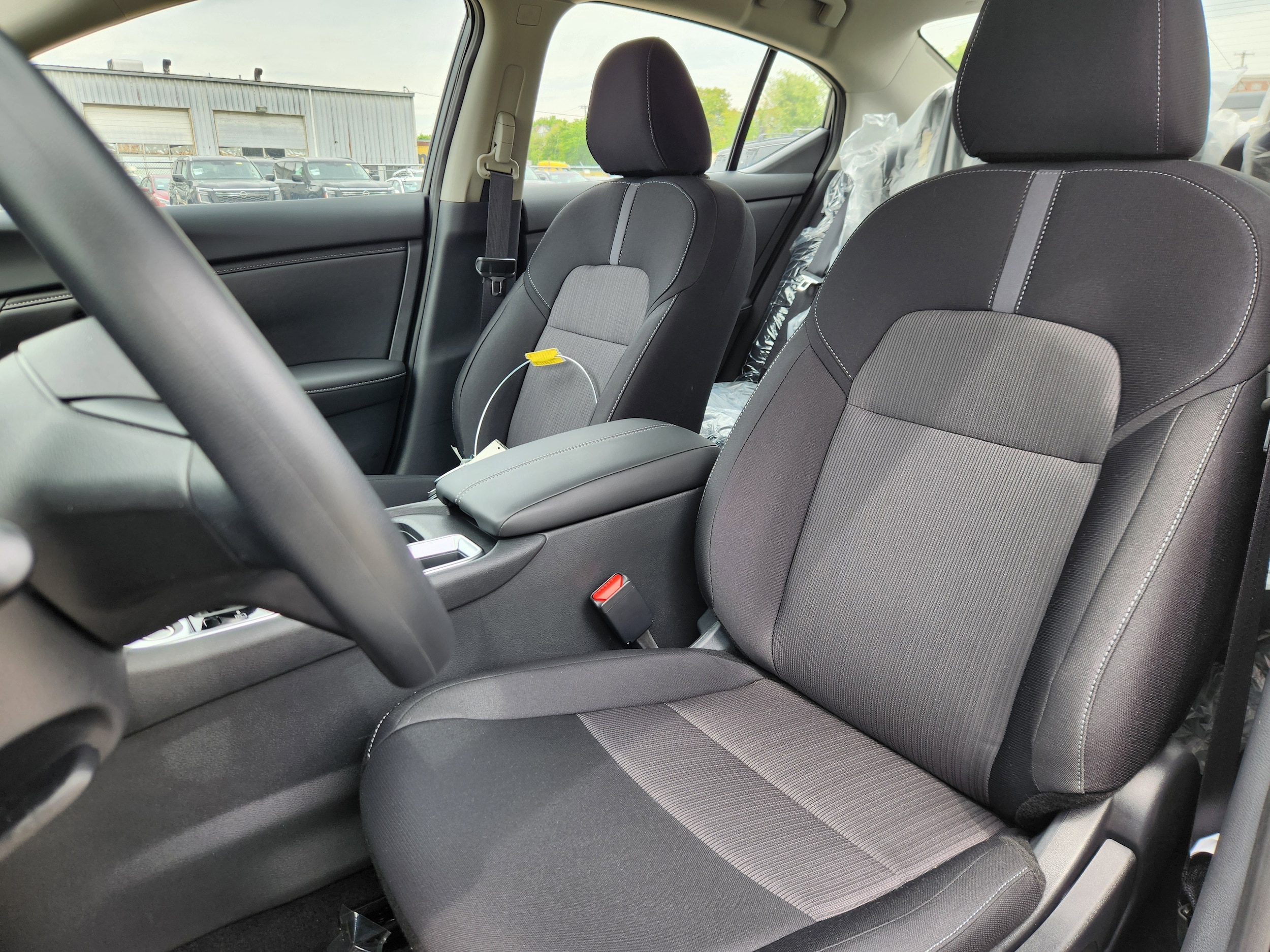 2025 Nissan Sentra SV - Photo 6