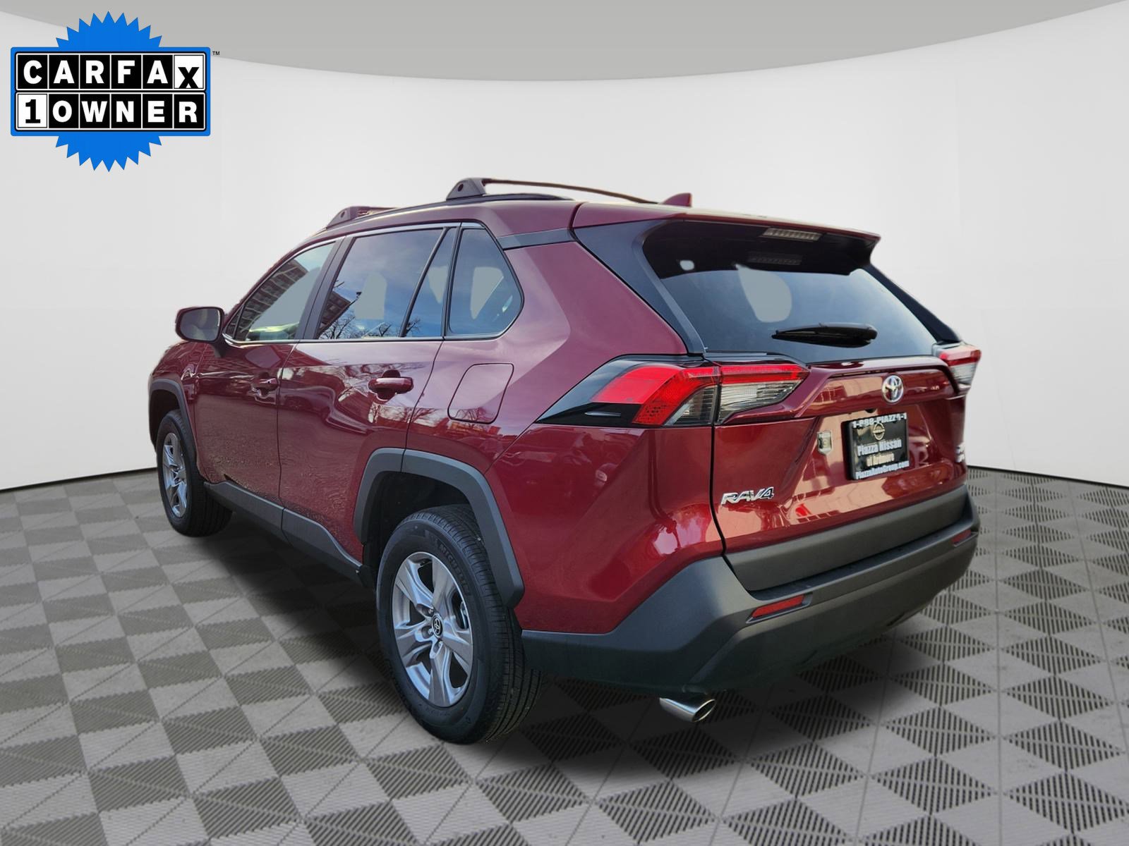 2025 Toyota RAV4 XLE photo 3