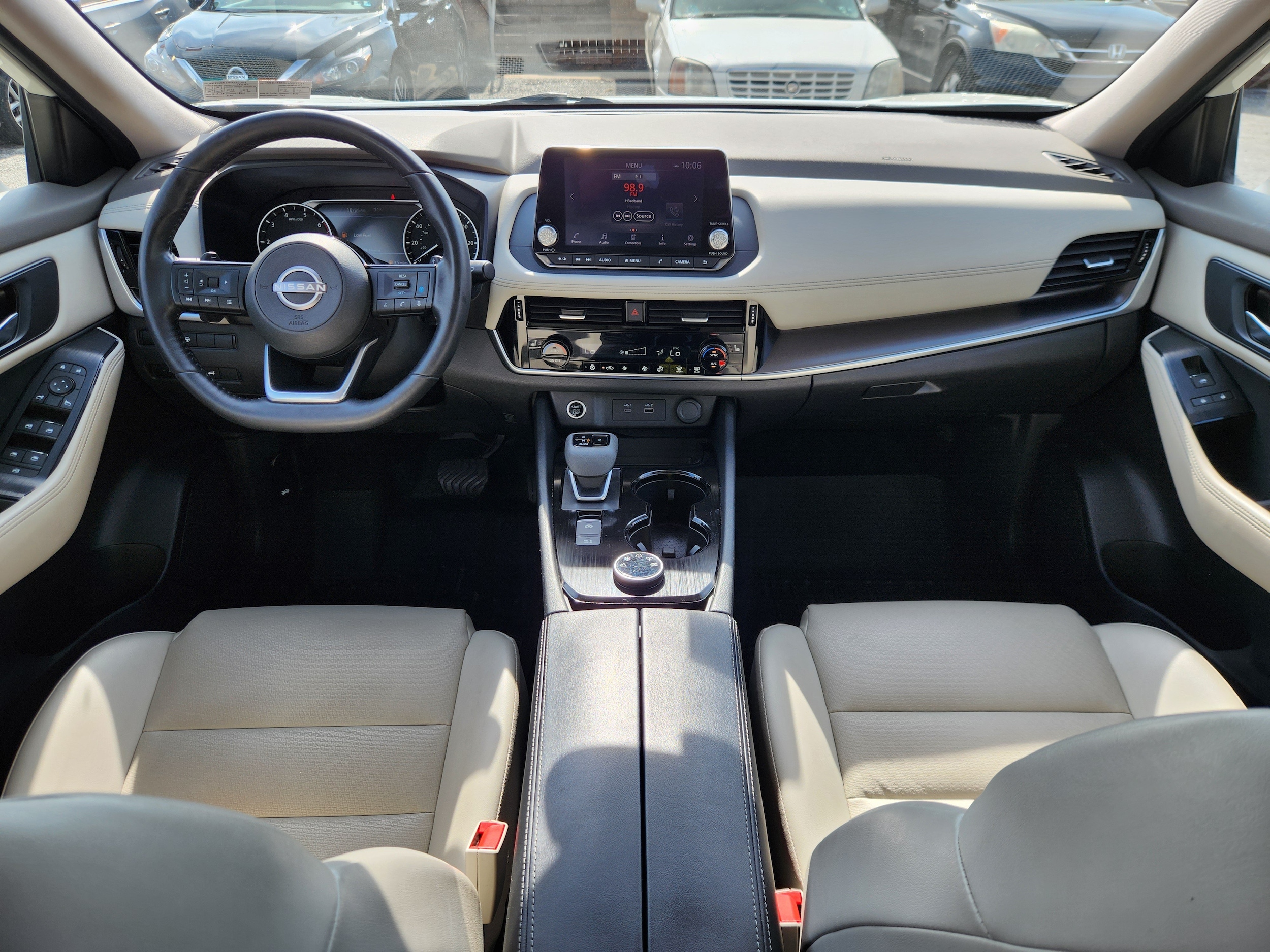 2022 Nissan Rogue SV - Photo 8