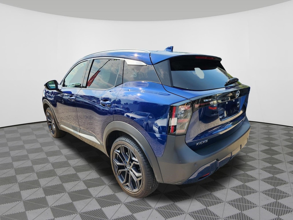 Certified 2025 Nissan Kicks SR SUV