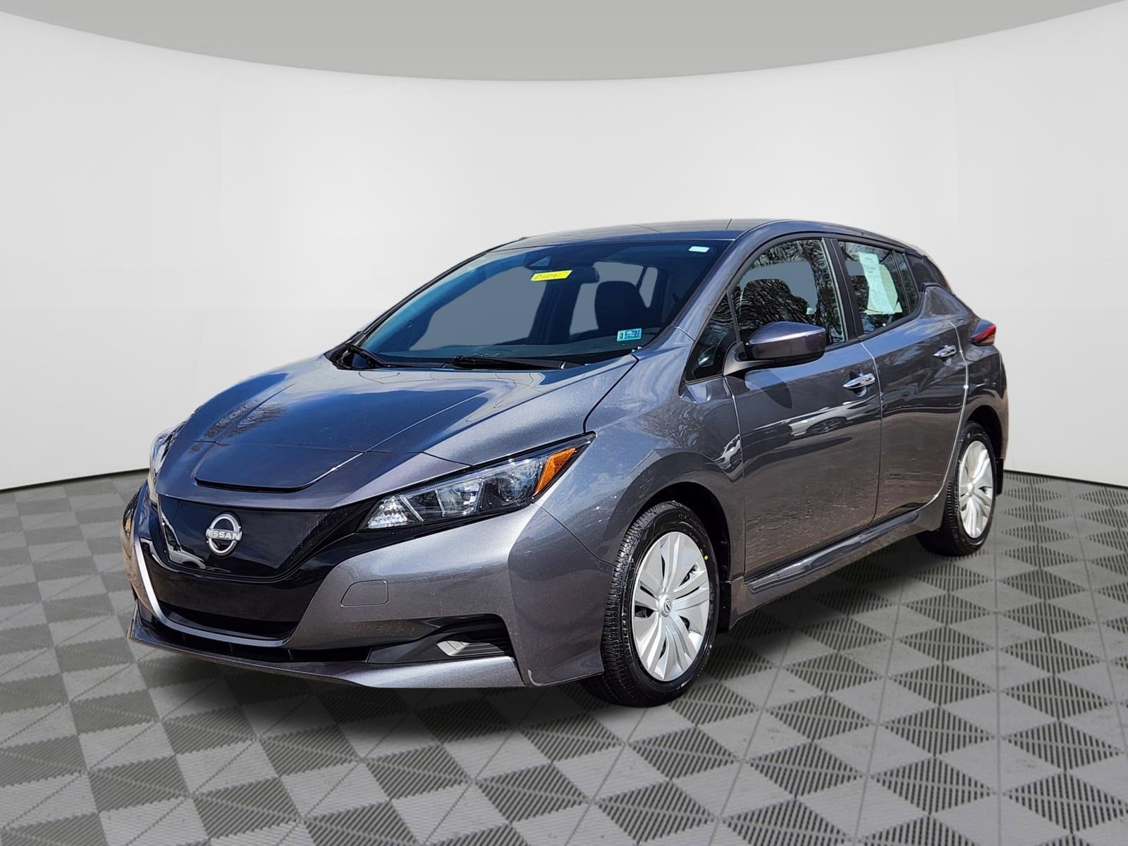 Used 2024 Nissan LEAF S with VIN 1N4AZ1BV5RC554838 for sale in Ardmore, PA