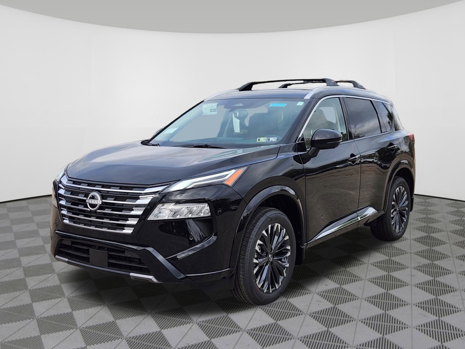 2026 Nissan Rogue Platinum photo 2