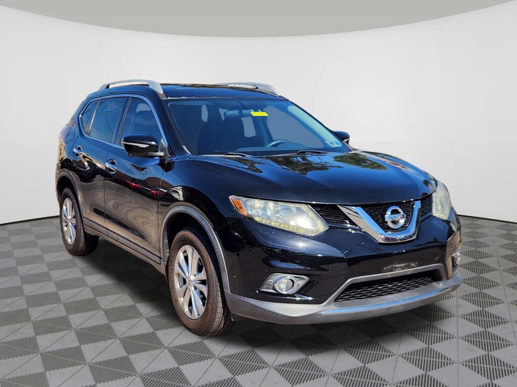 Used 2015 Nissan Rogue SV SUV