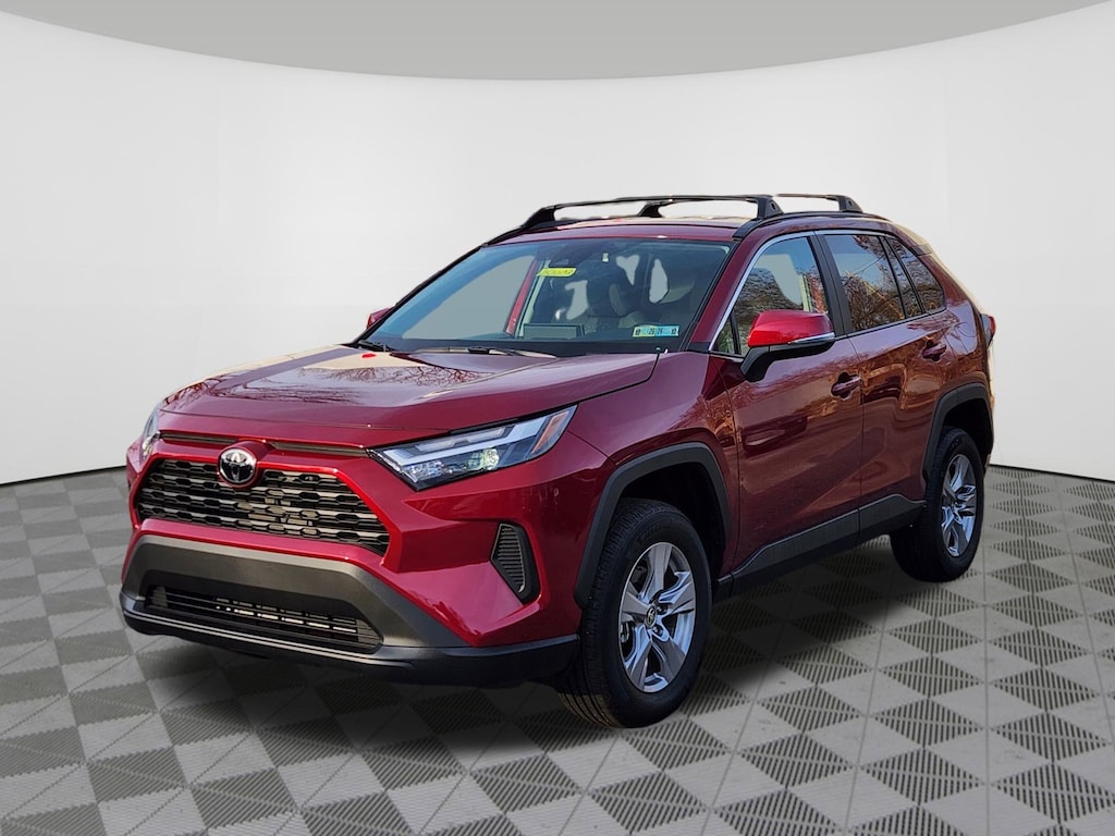 Used 2025 Toyota RAV4 XLE SUV