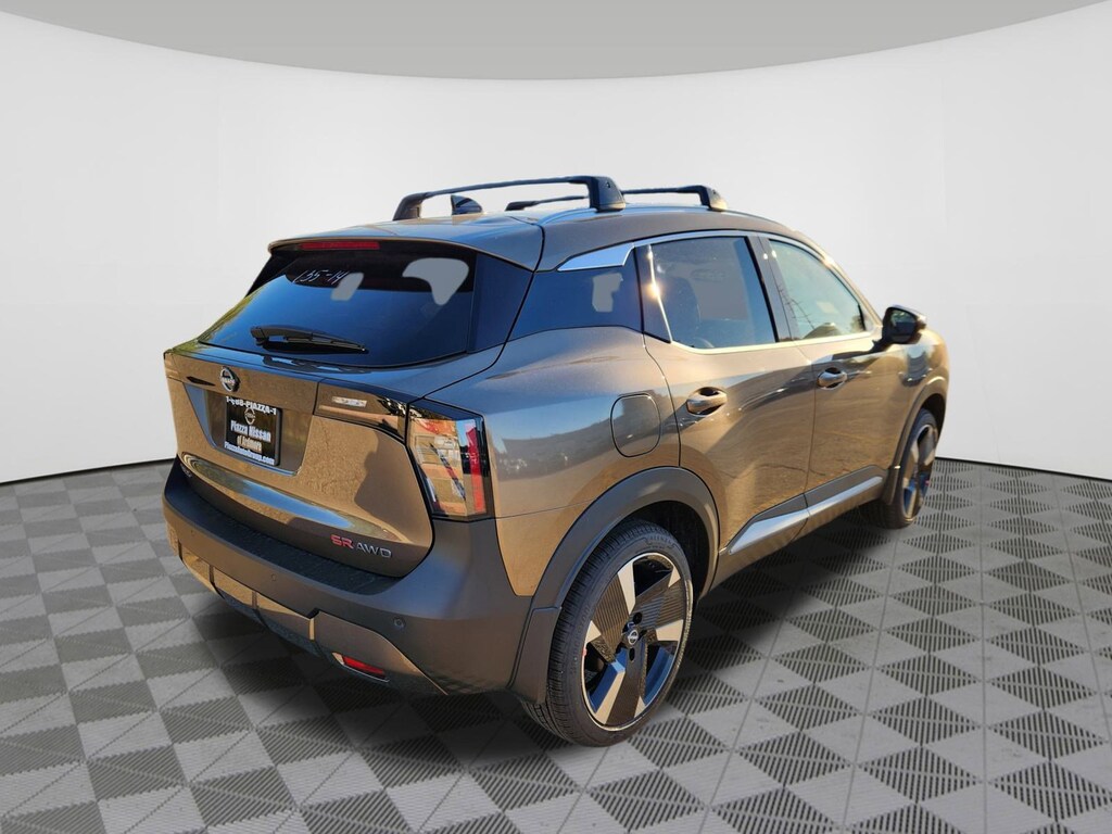 New 2026 Nissan Kicks SR SUV